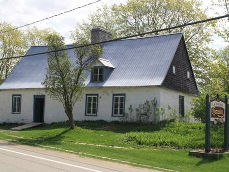 Maison Drouin, Île d'Orléans | Credit: Maison Drouin Maison Drouin, Île d'Orléans | Credit: Maison Drouin